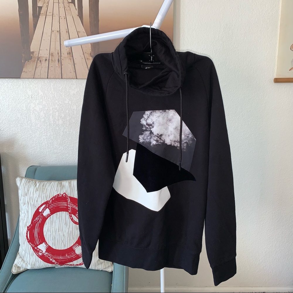 H&M Sweatshirt - XS Men’s